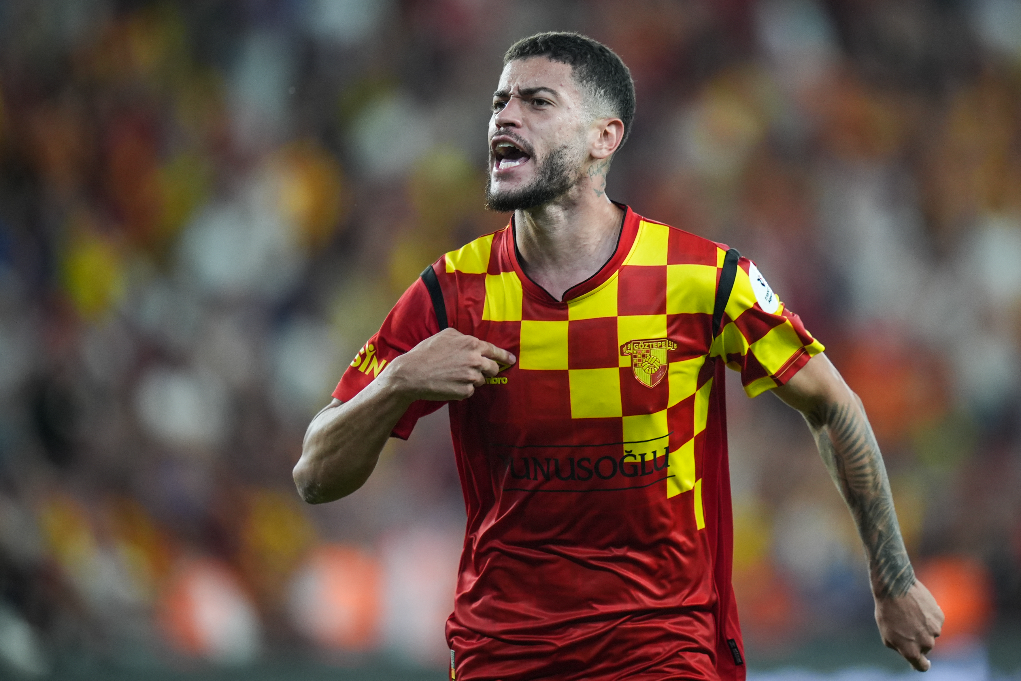 Beşiktaş yeni golcüsünü Göztepe'de buldu