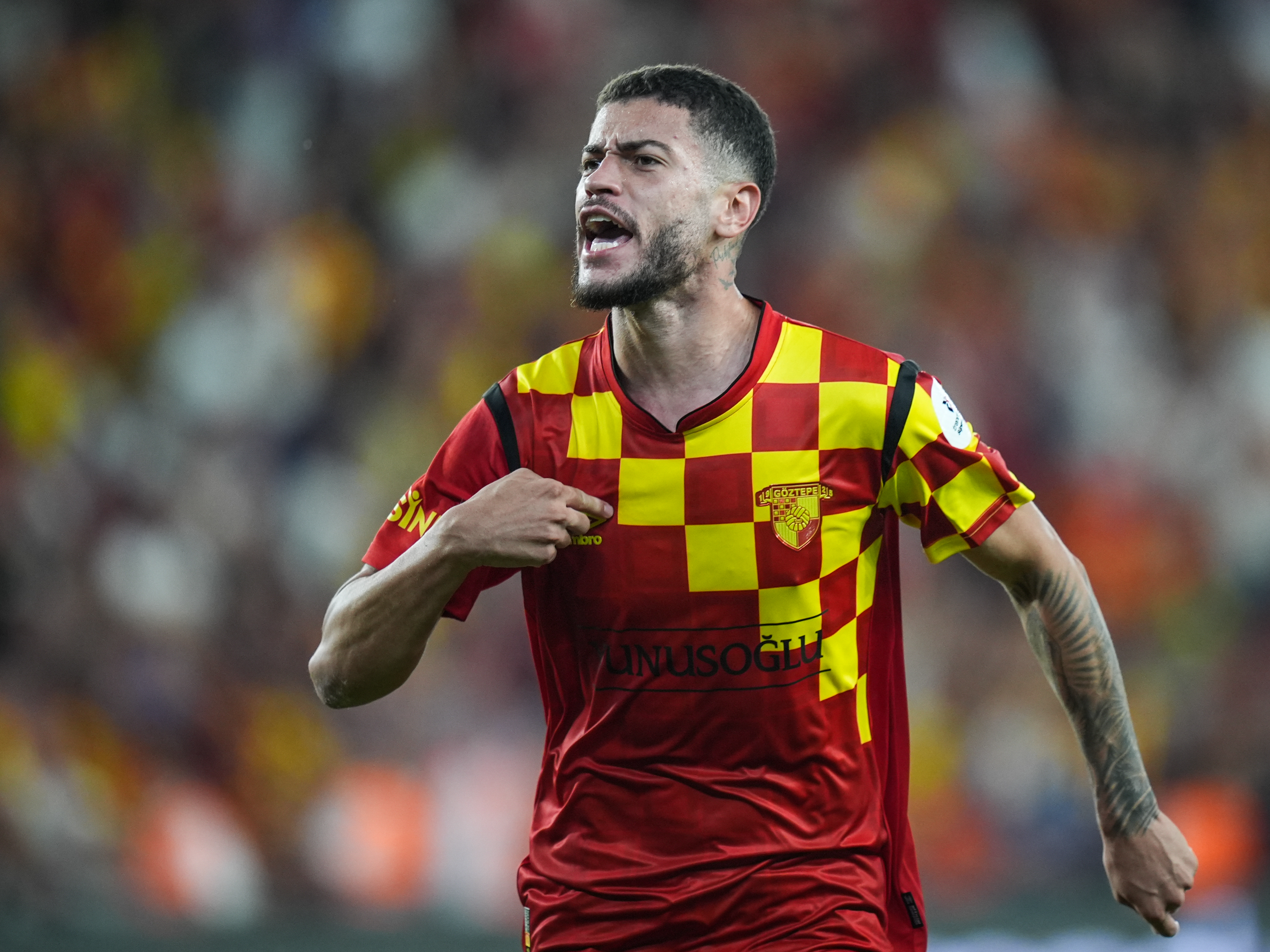 Beşiktaş yeni golcüsünü Göztepe'de buldu