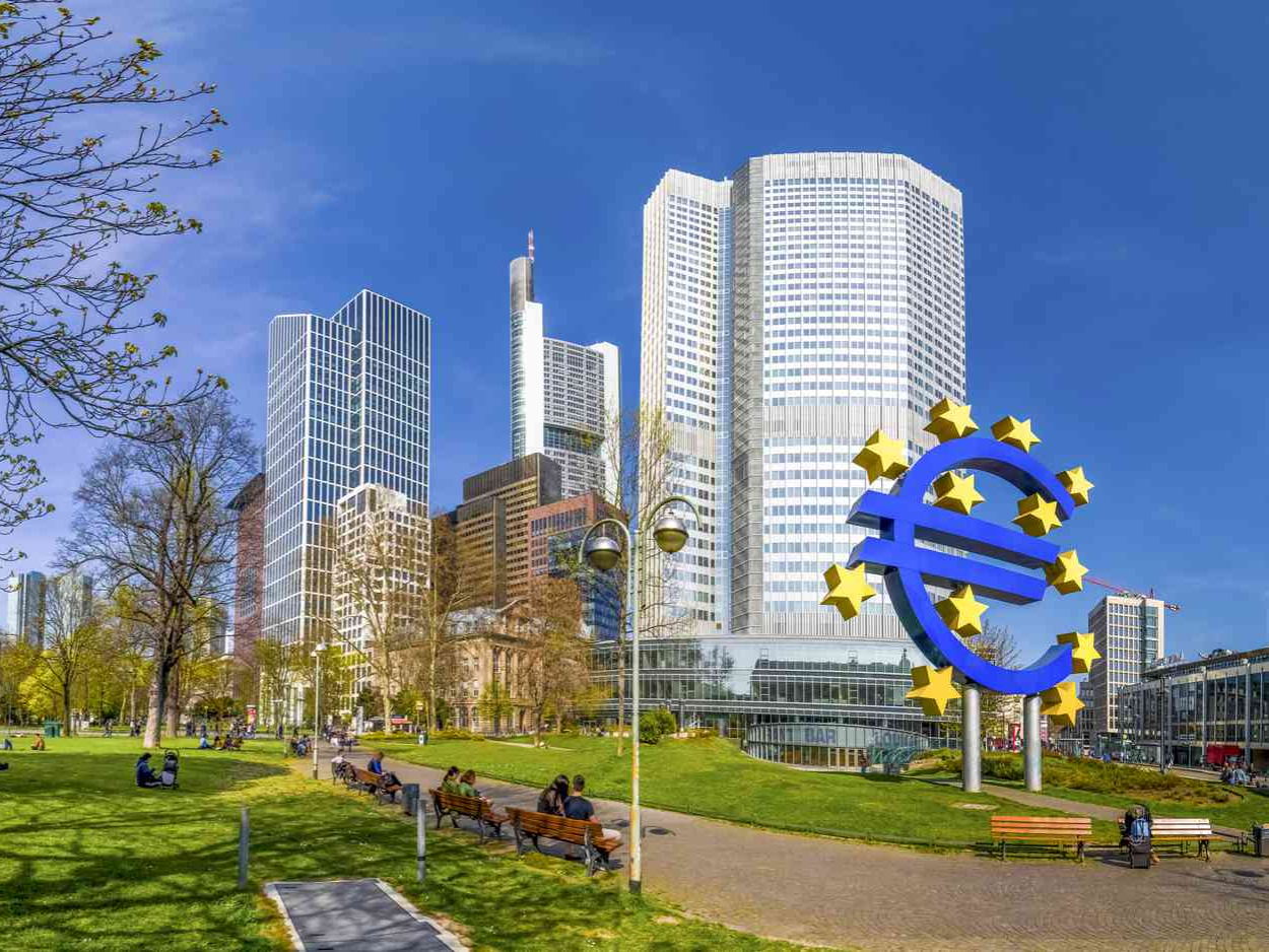 Avrupa Merkez Bankası 5. kez faiz düşürdü