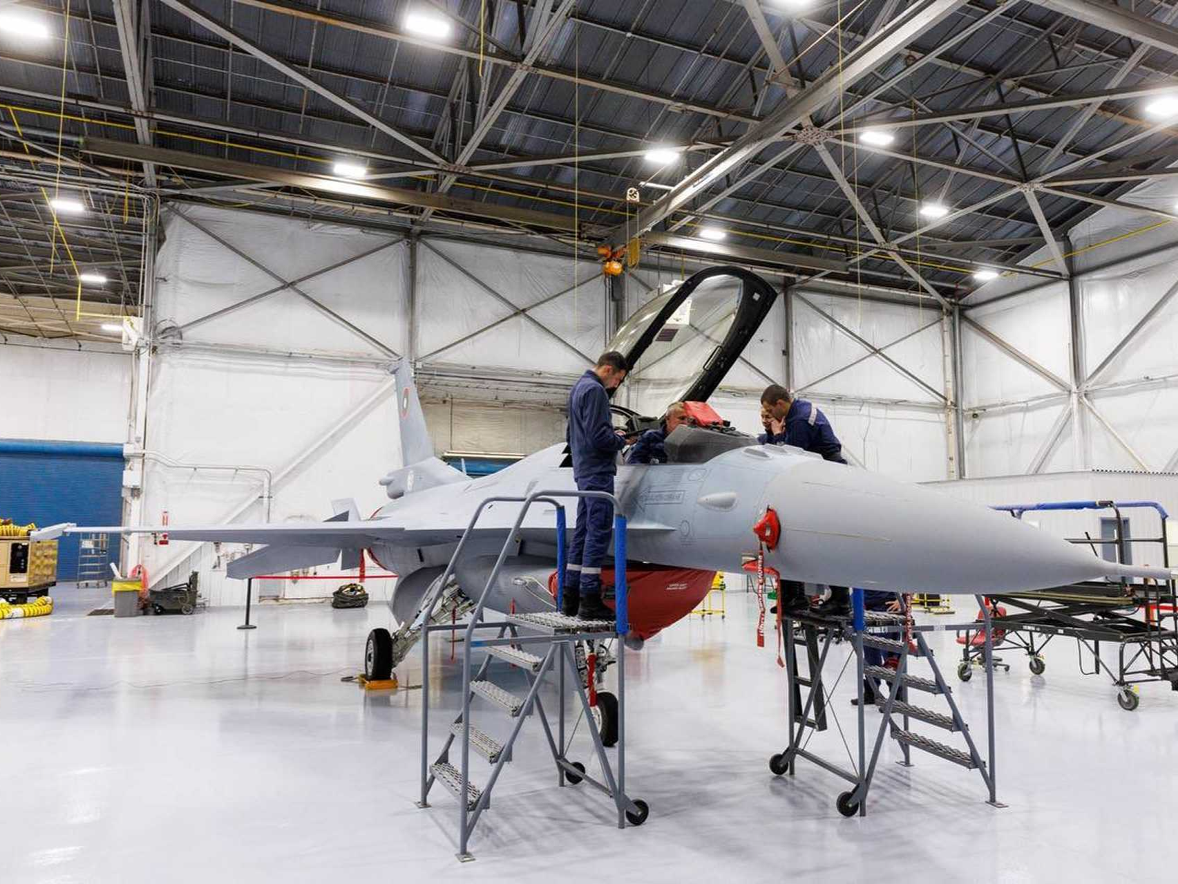 Bulgaristan'ın ilk F-16 savaş uçakları hazır