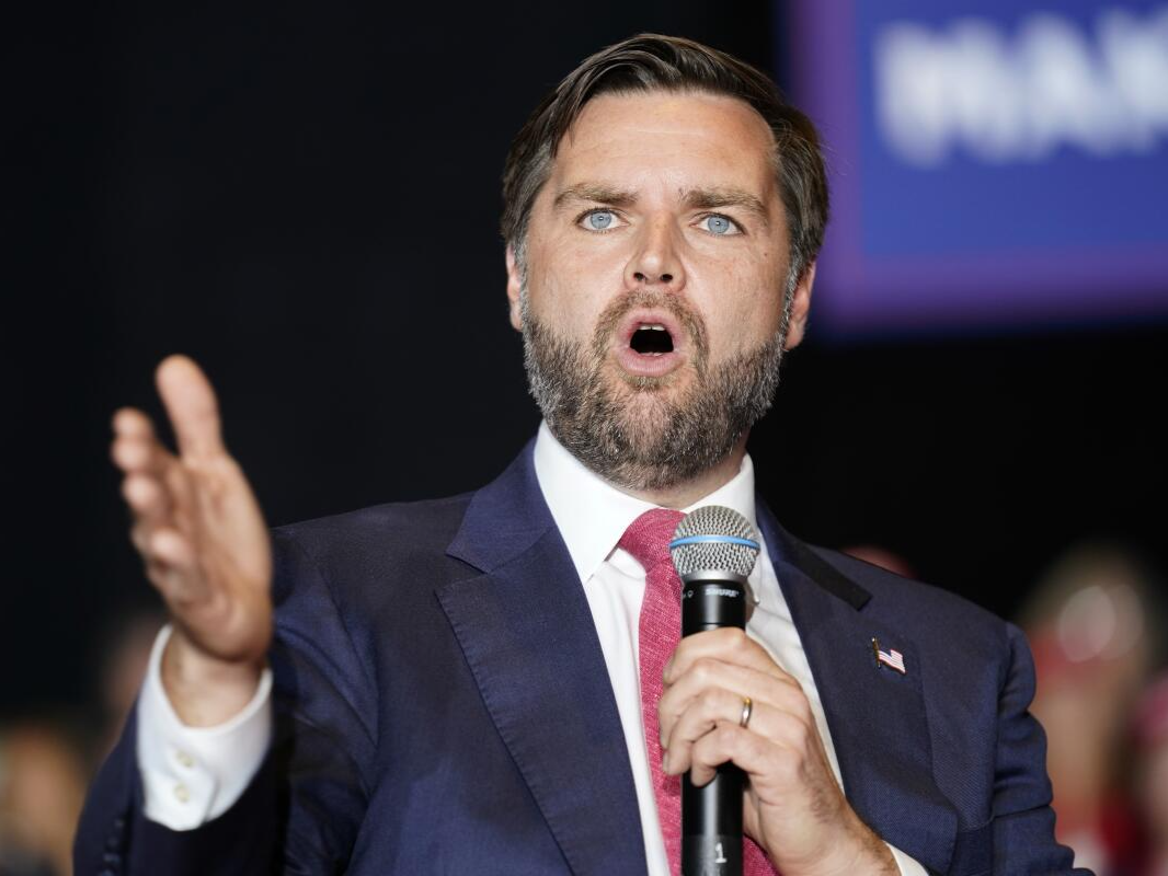 ABD Başkan Yardımcısı Vance'den Joe Biden'a göçmen suçlaması: Hiçbir şey yapmadı