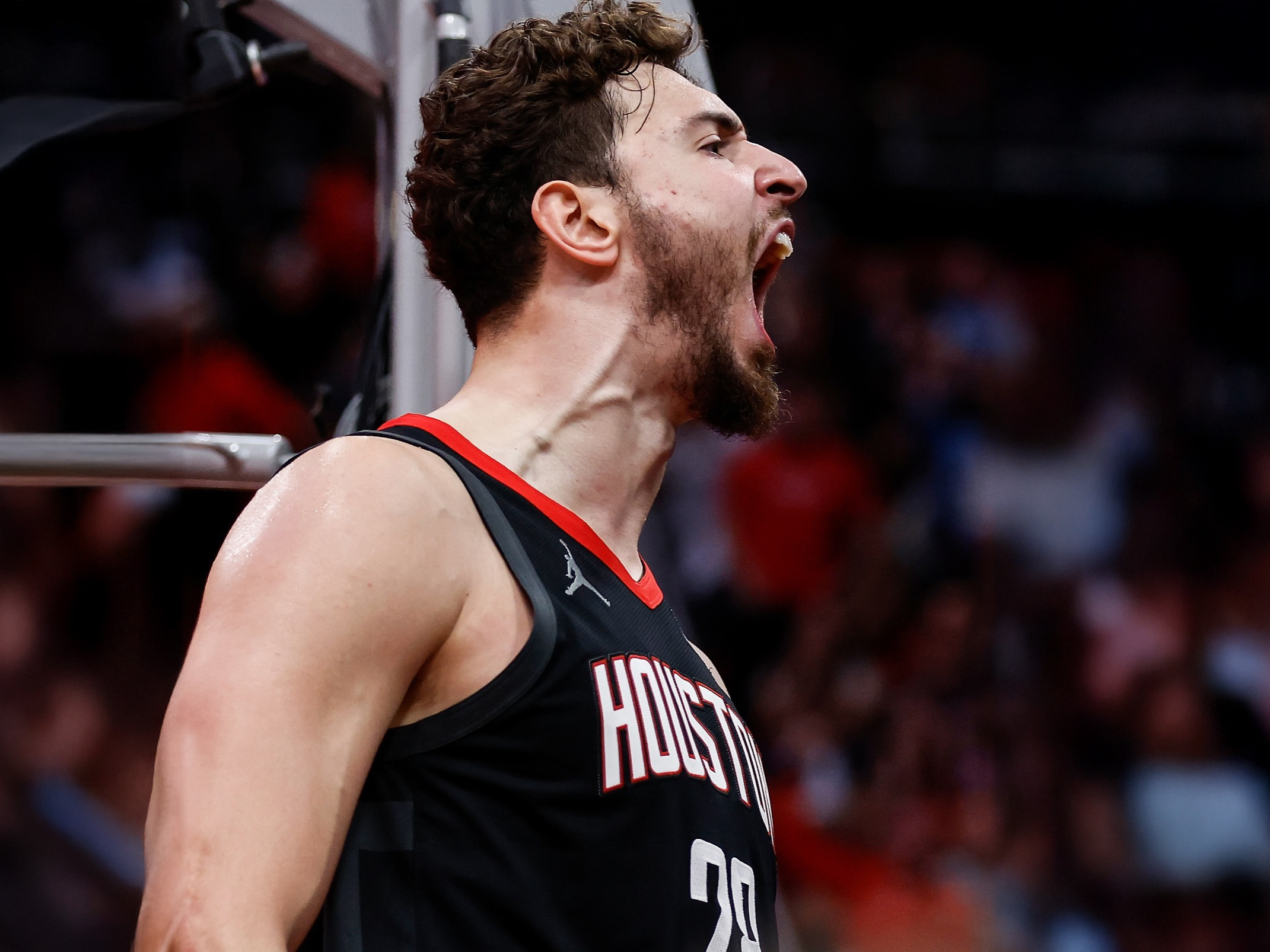 Alperen Şengün NBA'de 4.000 sayı barajını geçmeyi başardı