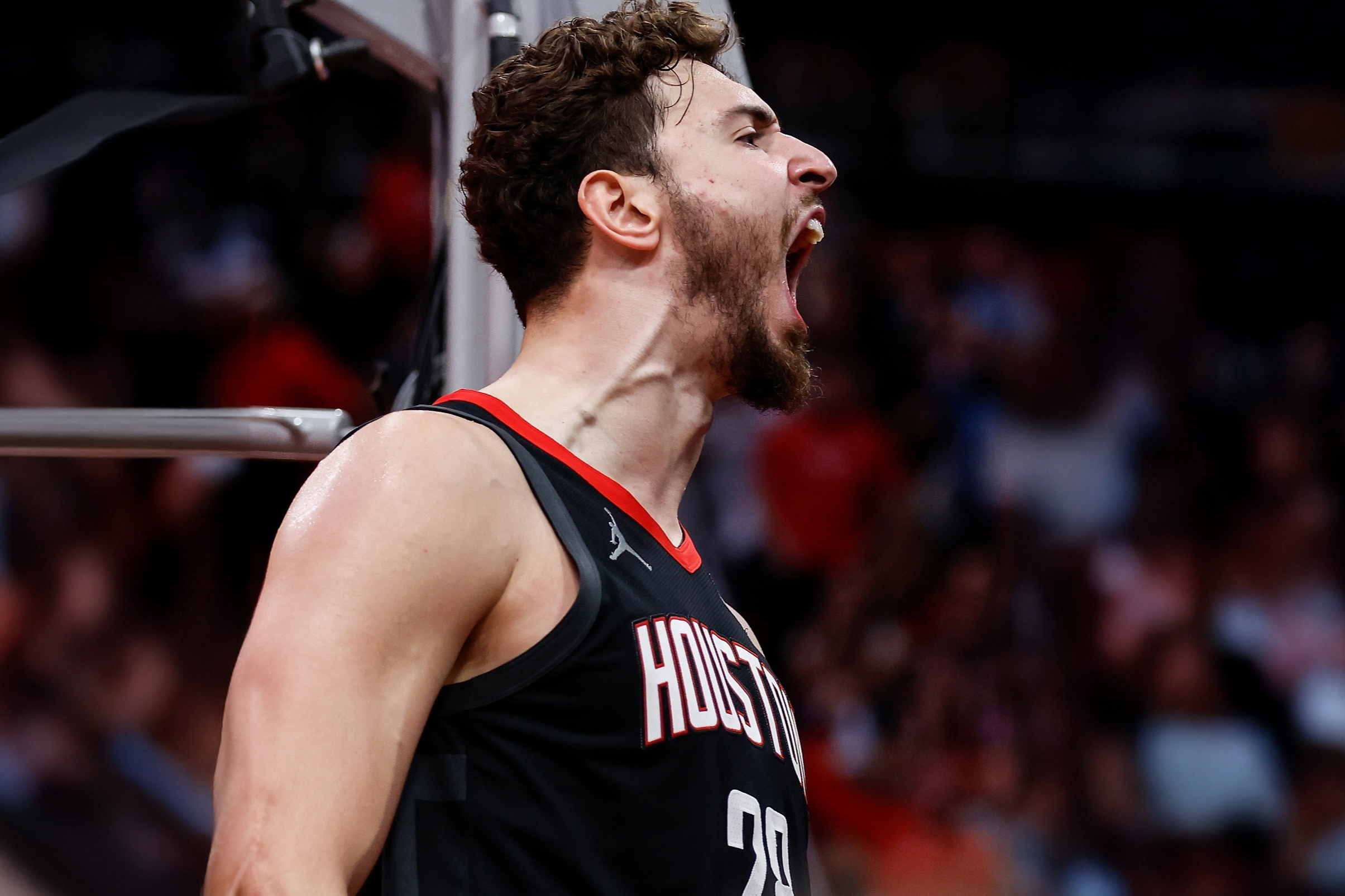 Alperen Şengün NBA'de 4.000 sayı barajını geçmeyi başardı