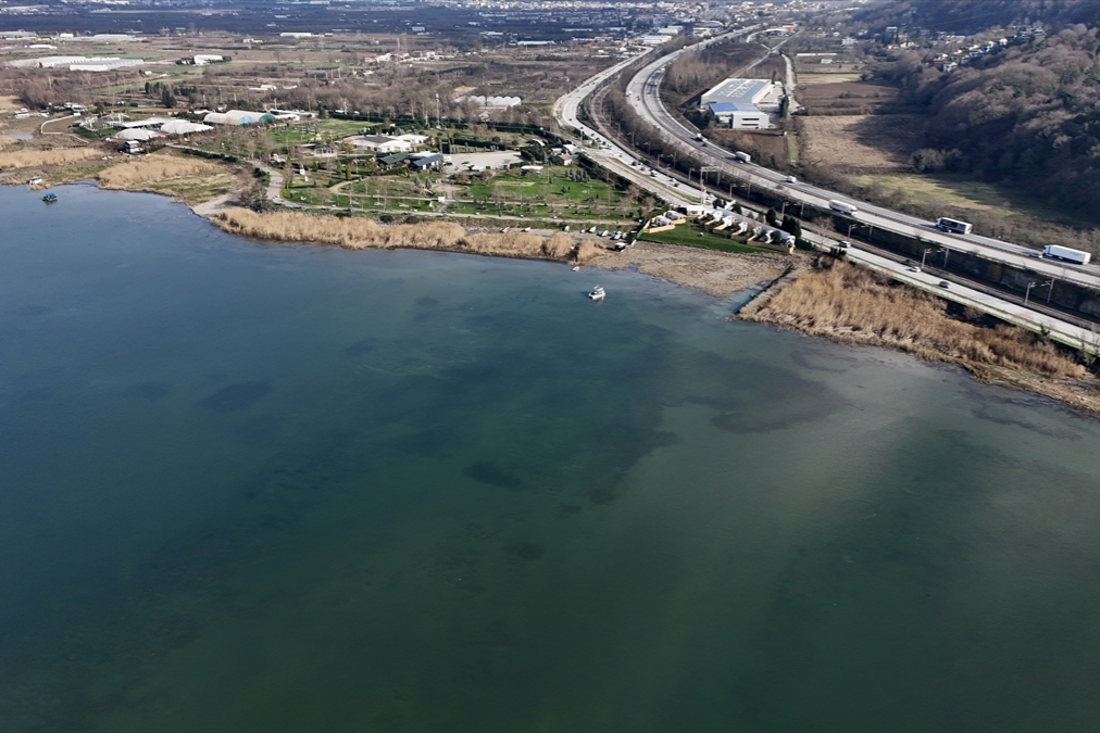 Sapanca Gölü'nün su seviyesi yağışlarla 1 ayda 30 santimetre arttı