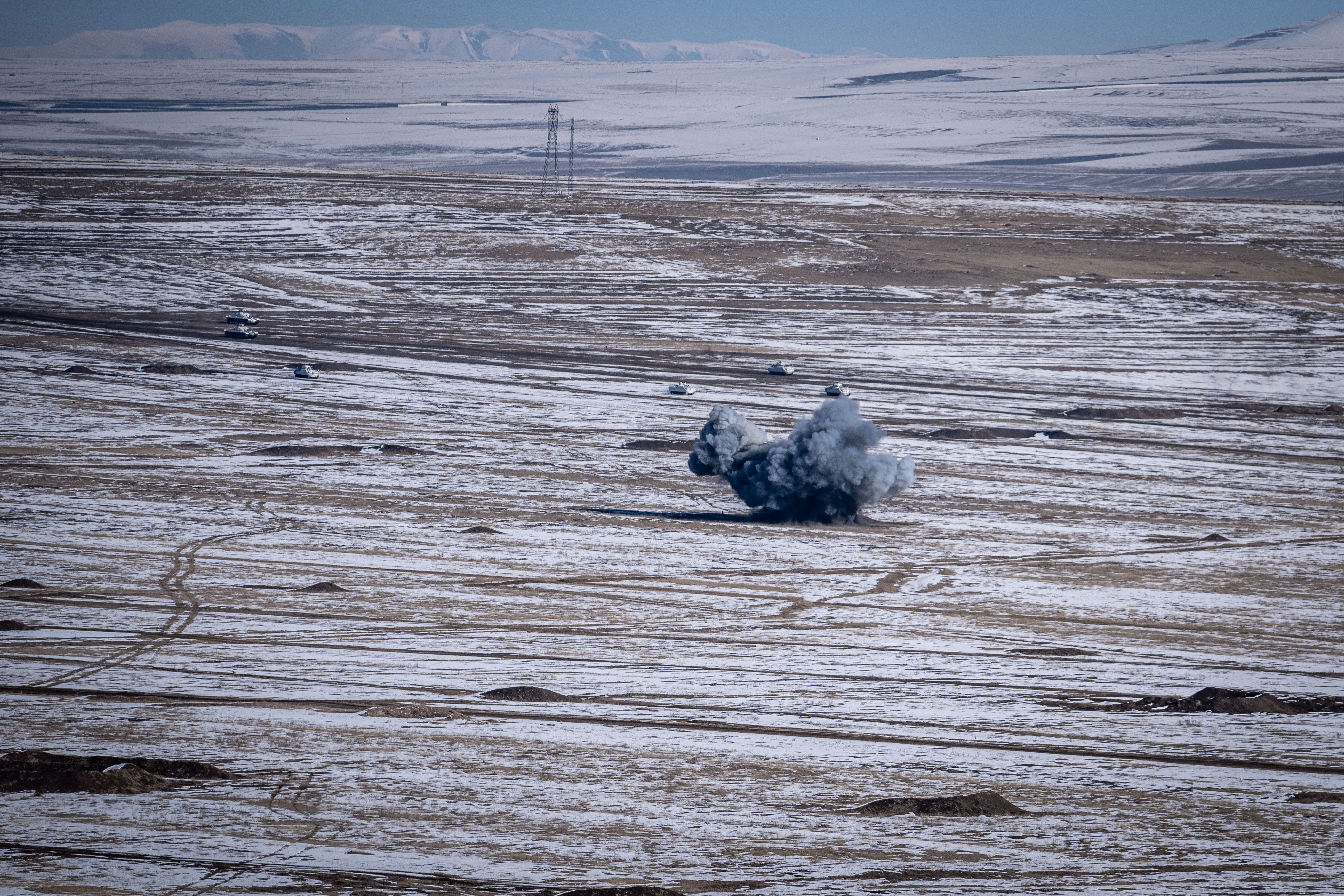 Tatbikat kapsamında hedefler başarıyla vuruldu