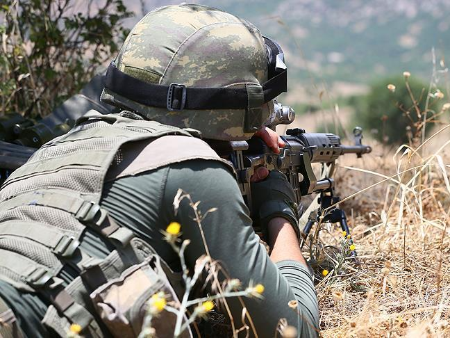 Irak ve Suriye'nin kuzeyinde 15 terörist etkisiz hale getirildi