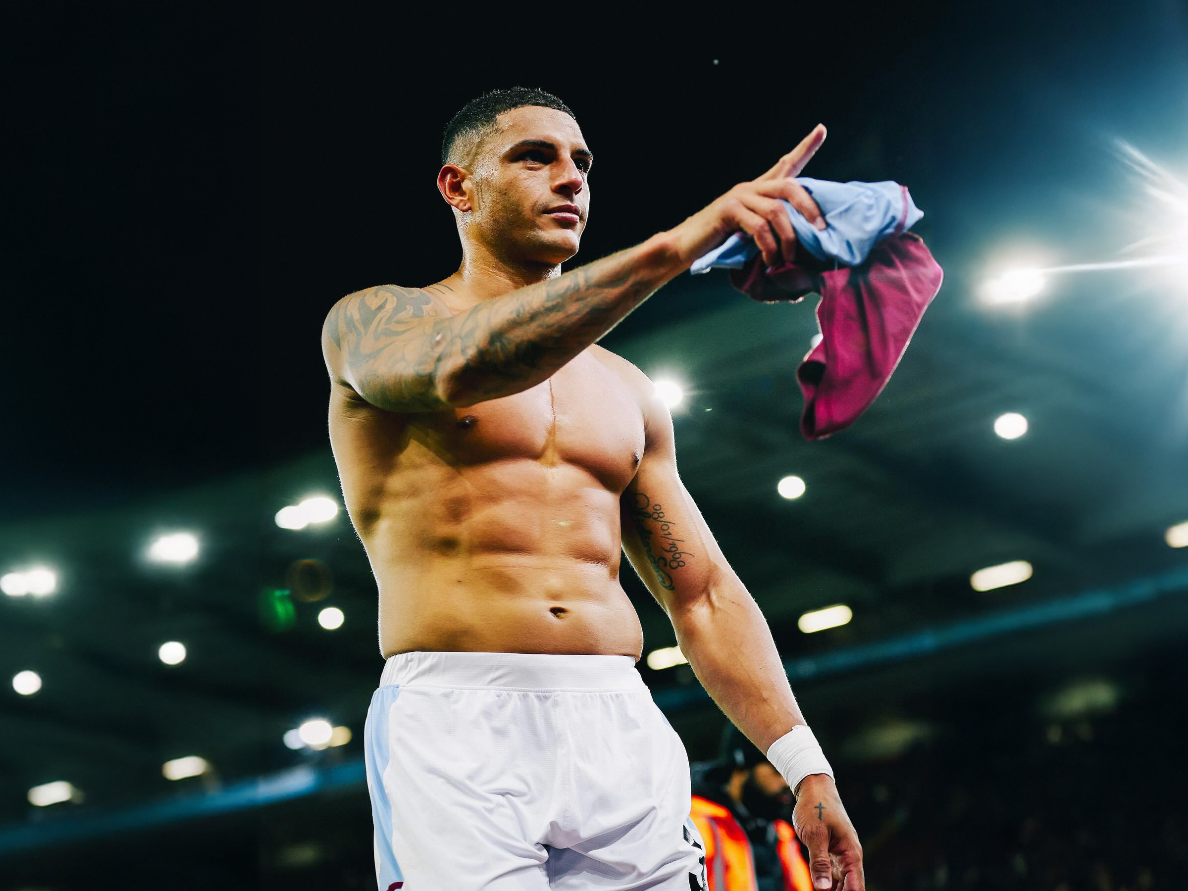 Fenerbahçe'nin yeni transferi Diego Carlos kimdir?