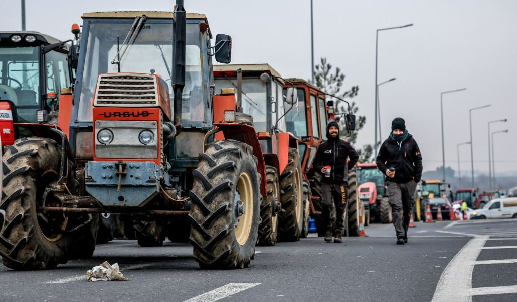 Yunanistan'da çiftçiler artan maliyetlere tepki göstererek hükümeti protesto etti