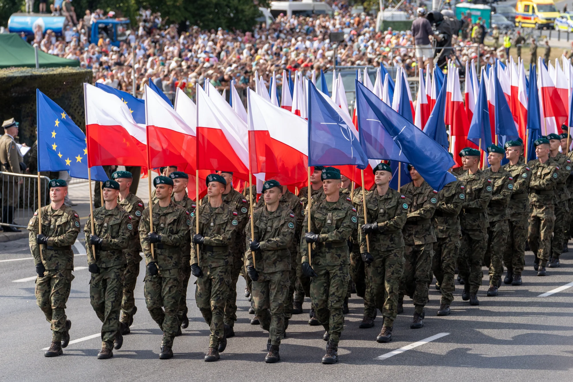 AB, İngiltere ve Norveç ile savunma işbirliği yapmak istiyor