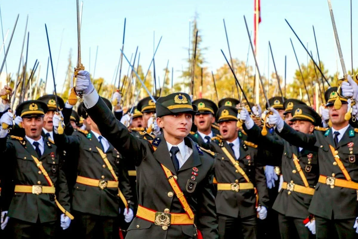Usulsüz yemin eden teğmenler için karar onaya sunuldu