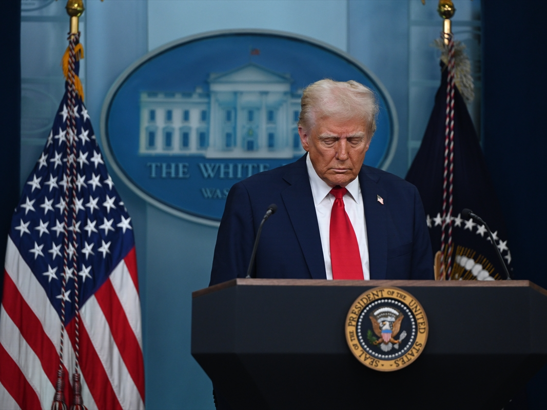 Trump açıkladı: Uçak ile helikopterin çarpıştığı kazada kurtulan yok