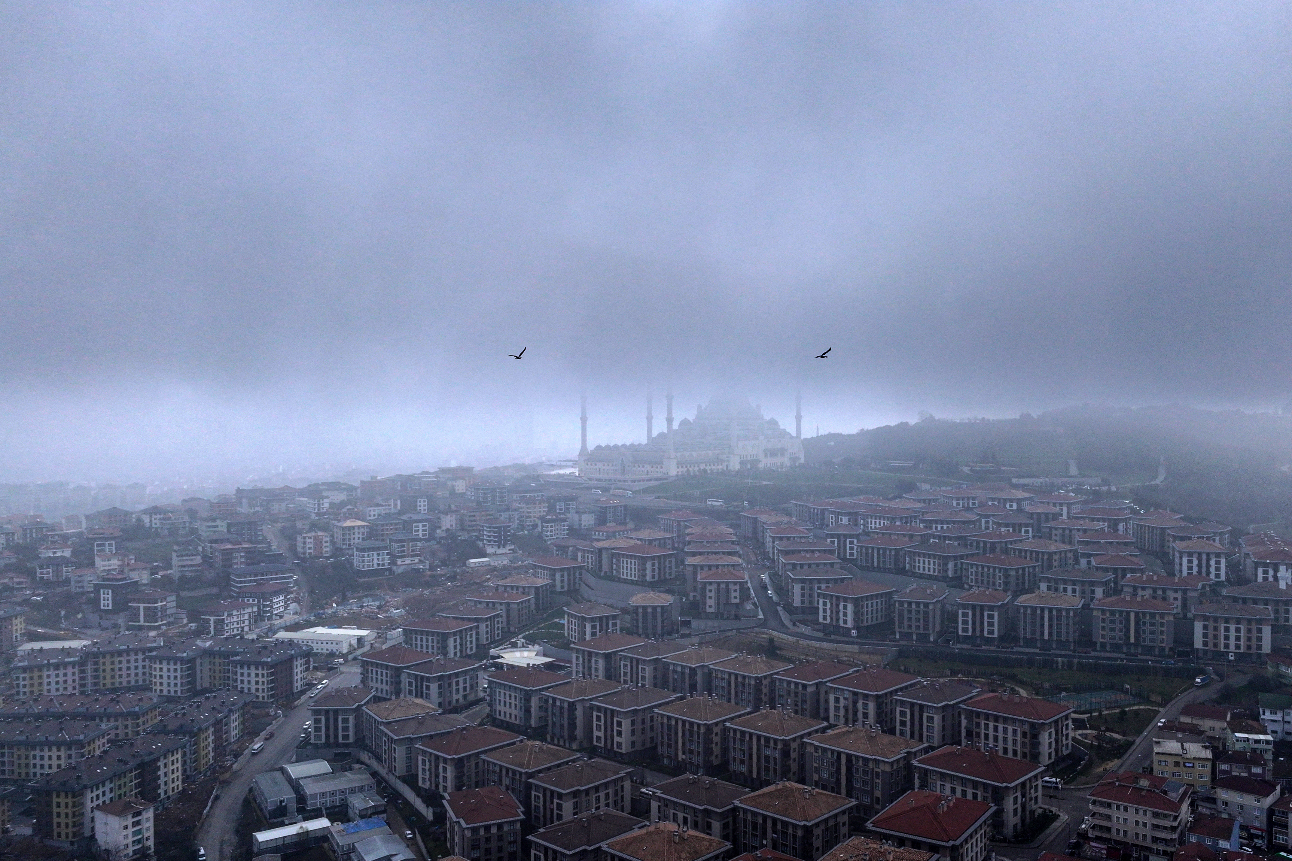 Türkiye genelinde sis ve kirli hava etkisini gösterdi! Meteoroloji yetkilileri vatandaşları uyarıyor