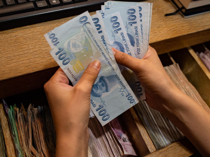 En düşük emekli maaşı düzenlemesi TBMM'den geçti