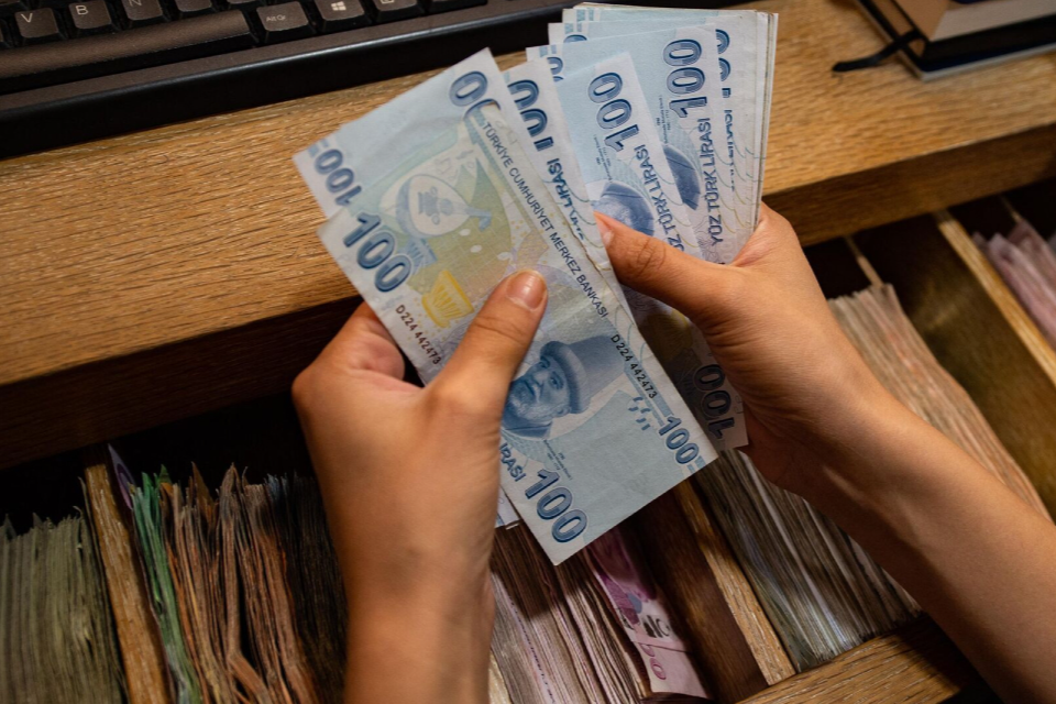 En düşük emekli maaşı düzenlemesi TBMM'den geçti