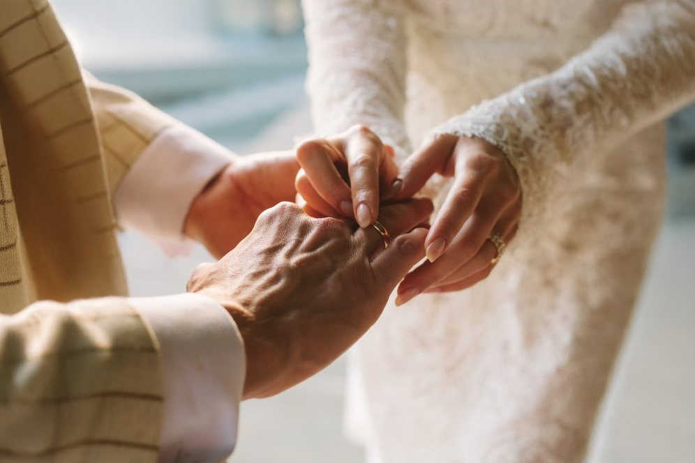 Yeni evlenecek çiftlere verilecek 150 bin lira faizsiz krediye yoğun ilgi: Başvurular 44 bine dayandı